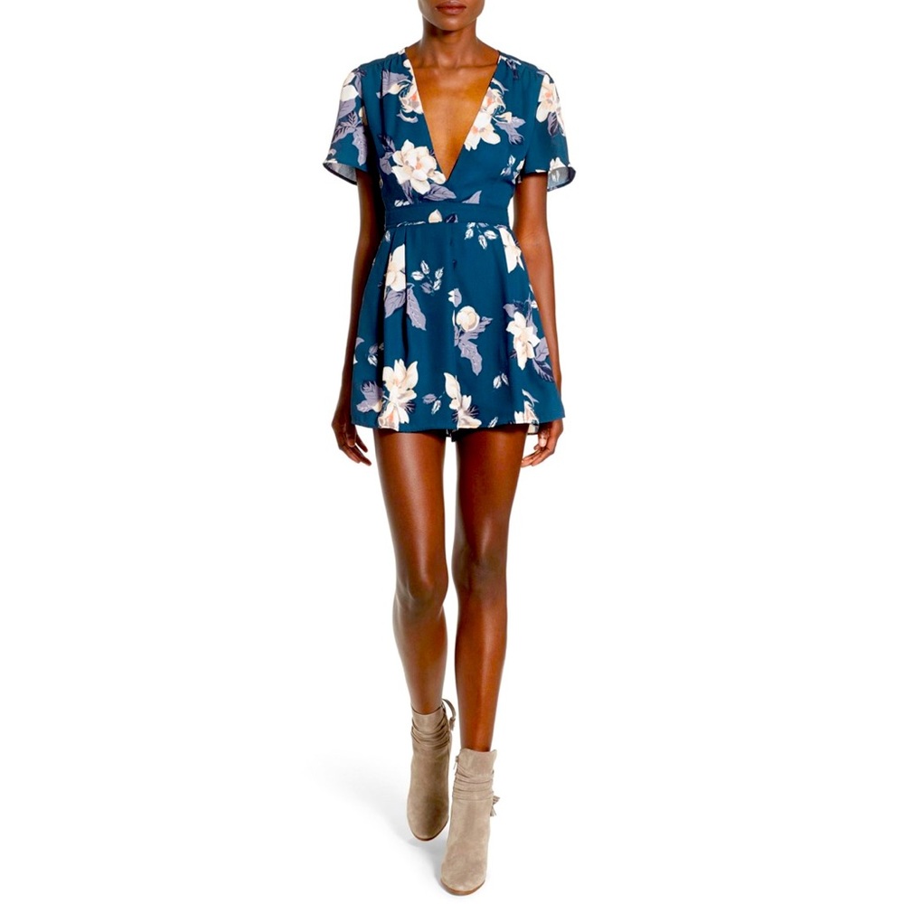 ASTR The Label Deep V-Cut Floral Print Romper Teal Size 4